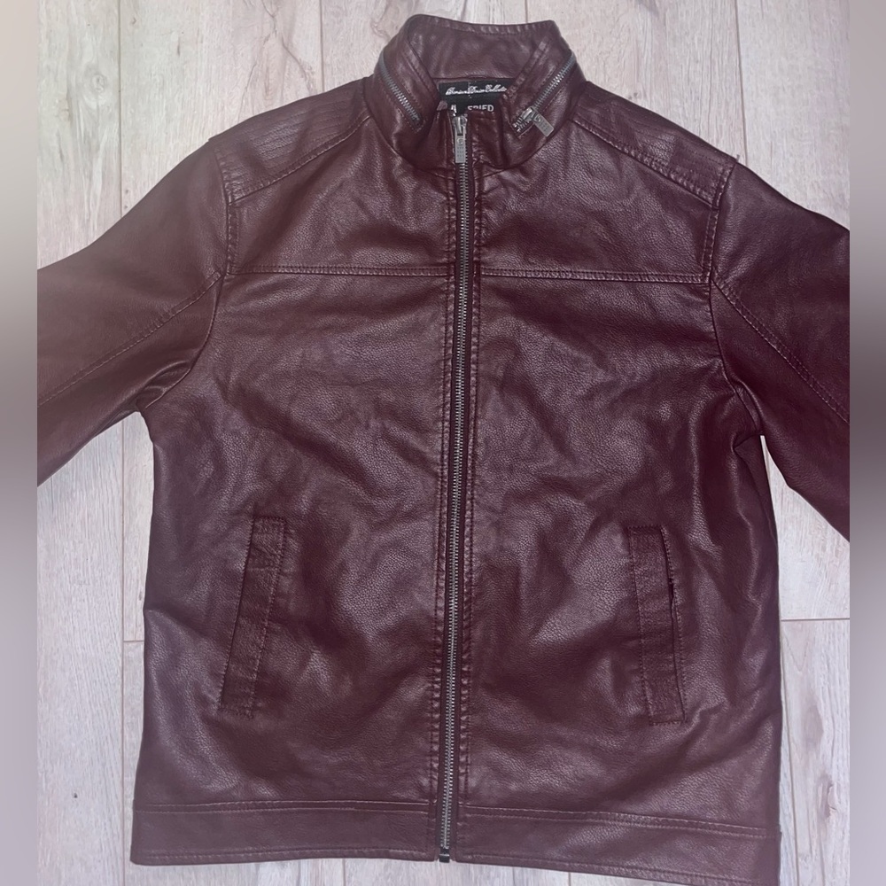 Two Leather Jackets - Picture 5 of 7